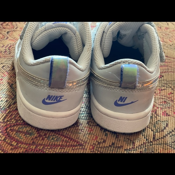 Nike kids 12c shoes - Picture 4 of 6